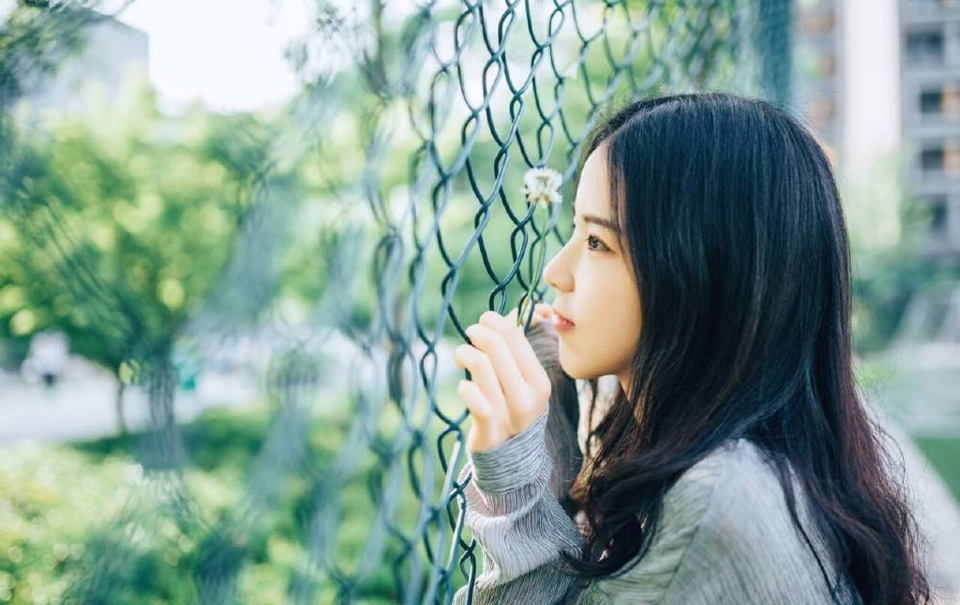 “季常，你去传唤幼常，我有书信让他代我转交主公。”